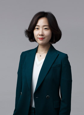 lawyer